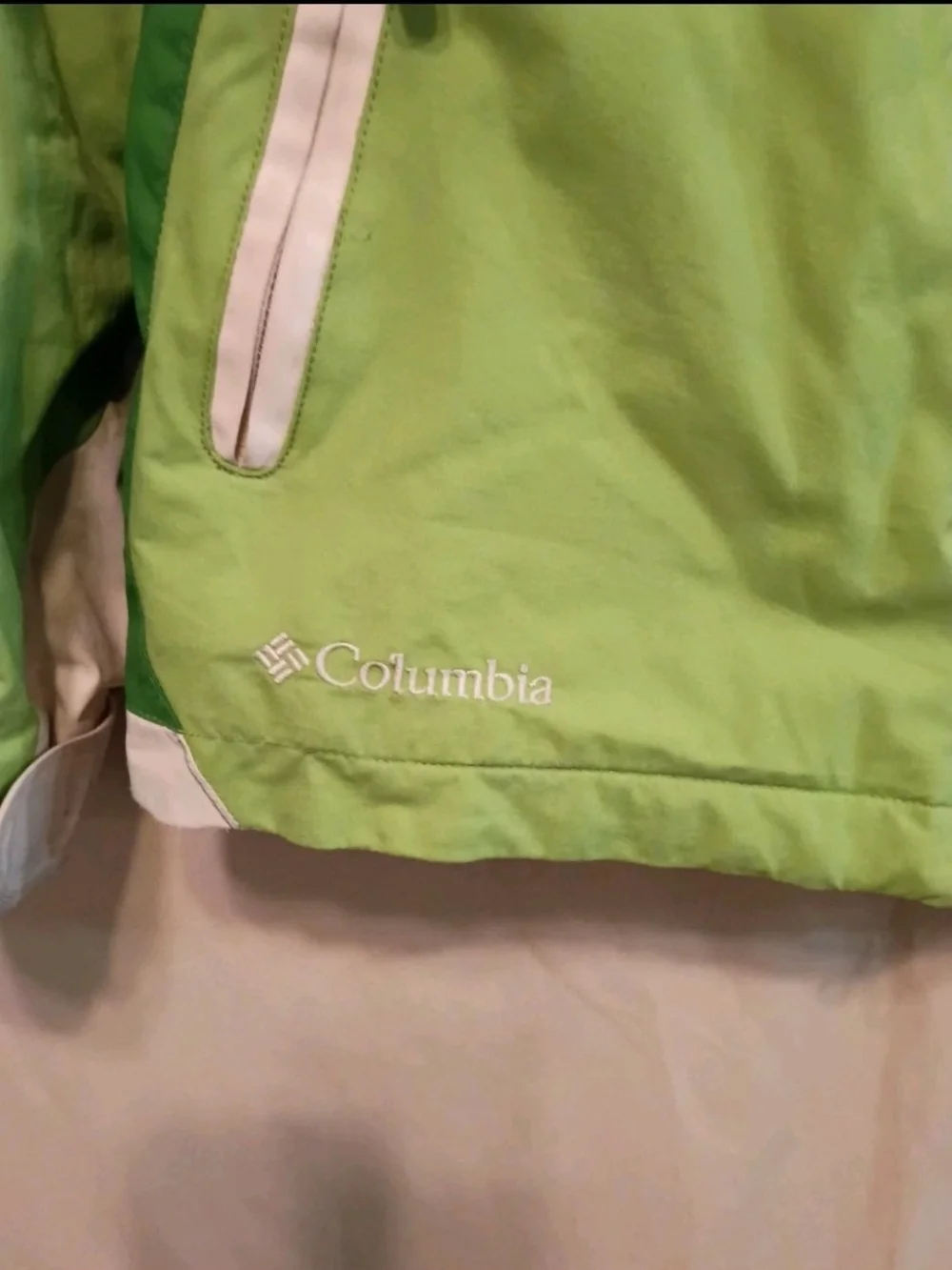 Columbia Sportswear Co. Bugaboo Jacket Youth 18/20 Green/White Defect See Pics